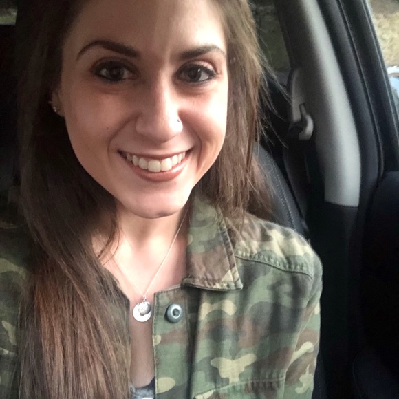 ✨BOOKMARK MY CLOSET! - Picture 6 of 6